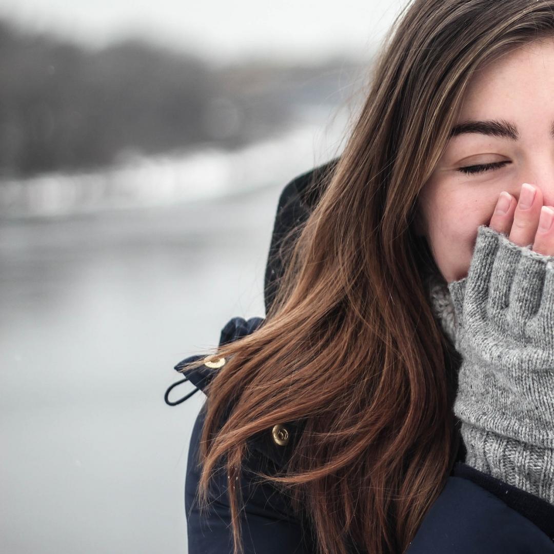 How to Keep Your Hair Moisturized During Winter