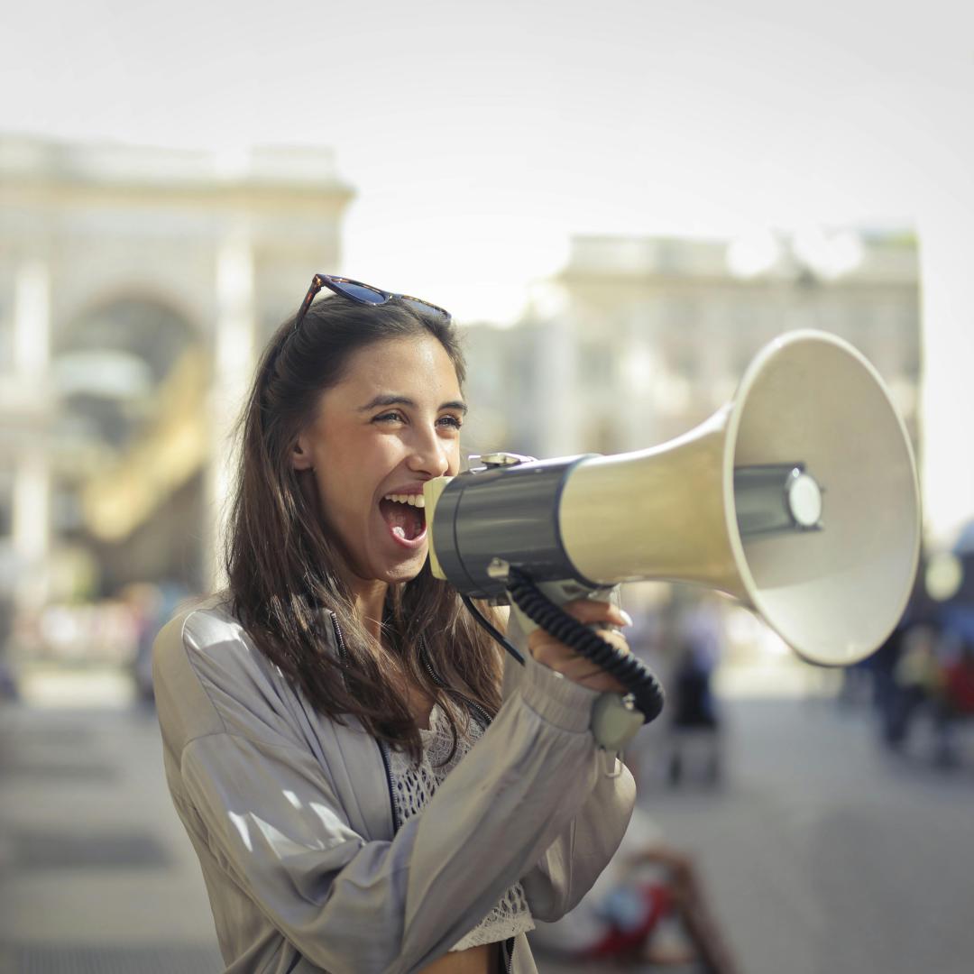 How to Master the Art of Public Speaking