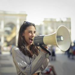 How to Master the Art of Public Speaking