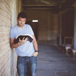 How to Beat the &#39;All-Nighter&#39; Habit and Study More Effectively