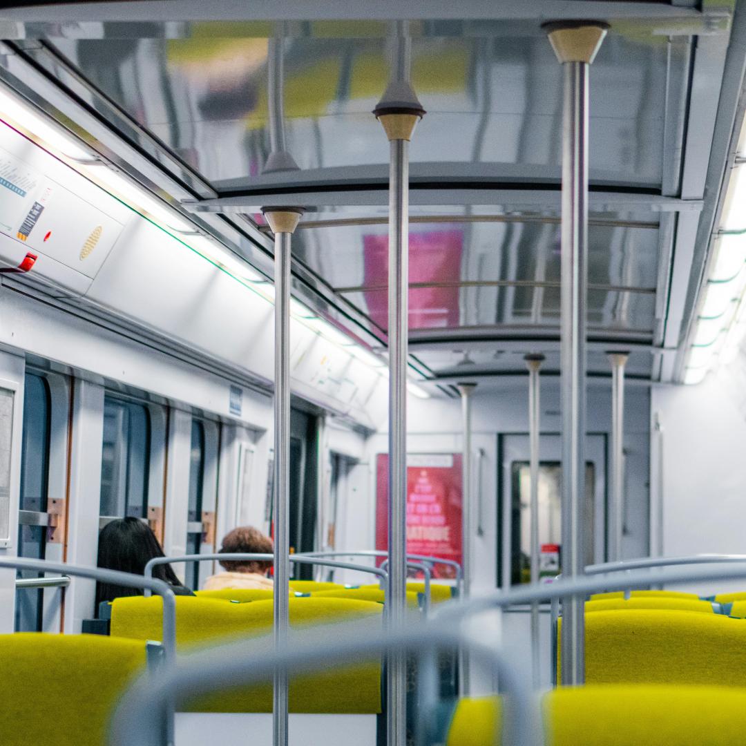 How to Save Money on Your Commute: Tips for Drivers and Public Transit Riders