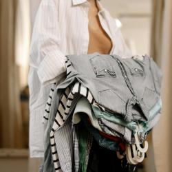 Seasonal Wardrobe Swaps: How to Choose the Right Outfit for Each Season
