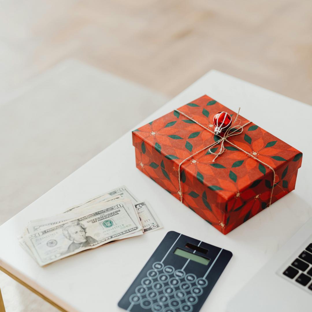Saving for the Holidays: A Step-by-Step Plan