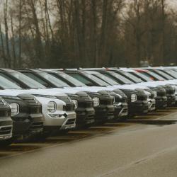 Sedan vs. SUV: Which One is Right for You?