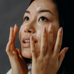 How to Incorporate Anti-Aging Products into Your Skincare Routine