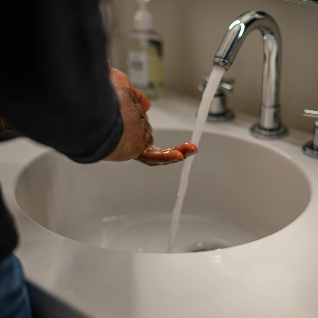 How to Fix a Leaky Faucet in 10 Easy Steps