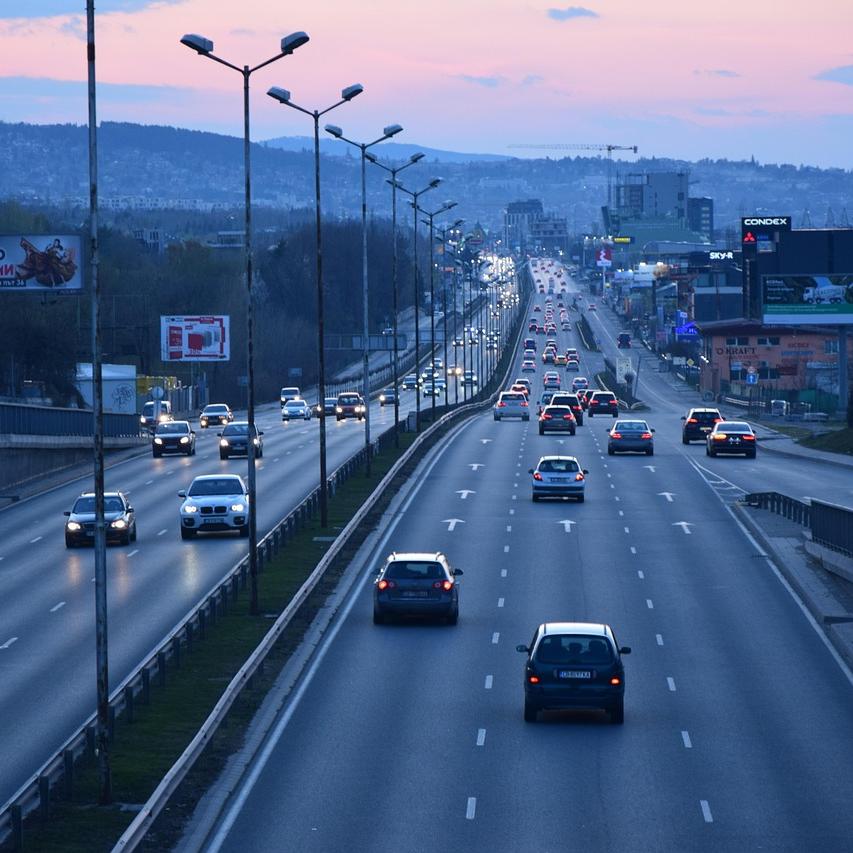 How to Drive More Efficiently in City Traffic