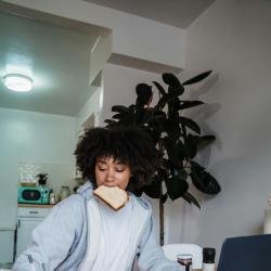 Meal Planning for Busy Professionals: How to Stay on Track