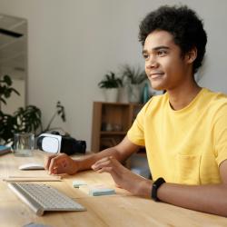 How to Stay Motivated While Learning Online: Tips for Success