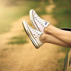 Transitioning Your Footwear for Each Season: A Guide