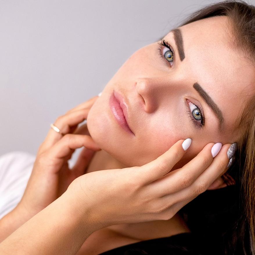 How to Create a Fresh, Natural Makeup Look for Summer
