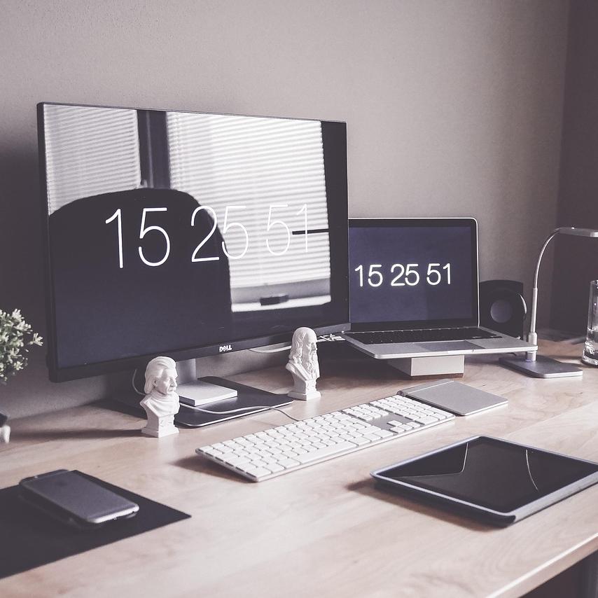 How to Keep Your Desk Organized