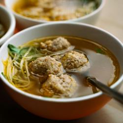 How to Make Homemade Stock and Broth: A Beginner’s Guide