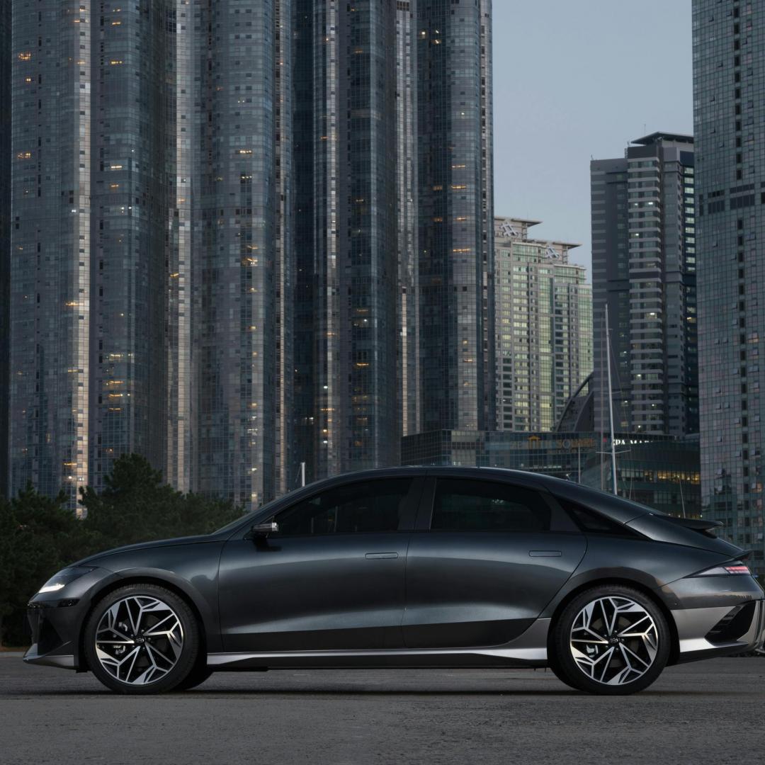 Top 5 Fuel-Efficient Cars for 2024
