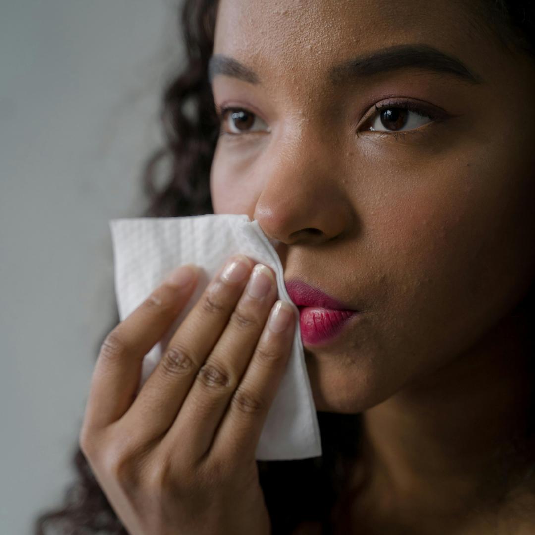 How to Remove Makeup Without Damaging Your Skin
