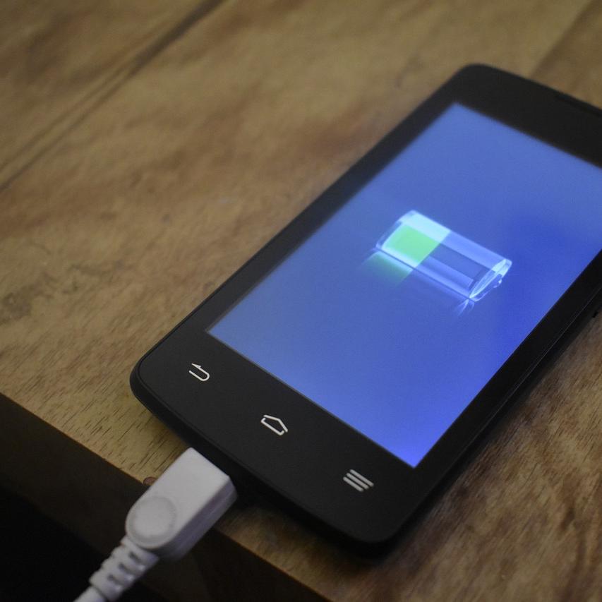 How to Solve Battery Draining Issues on Your Smartphone