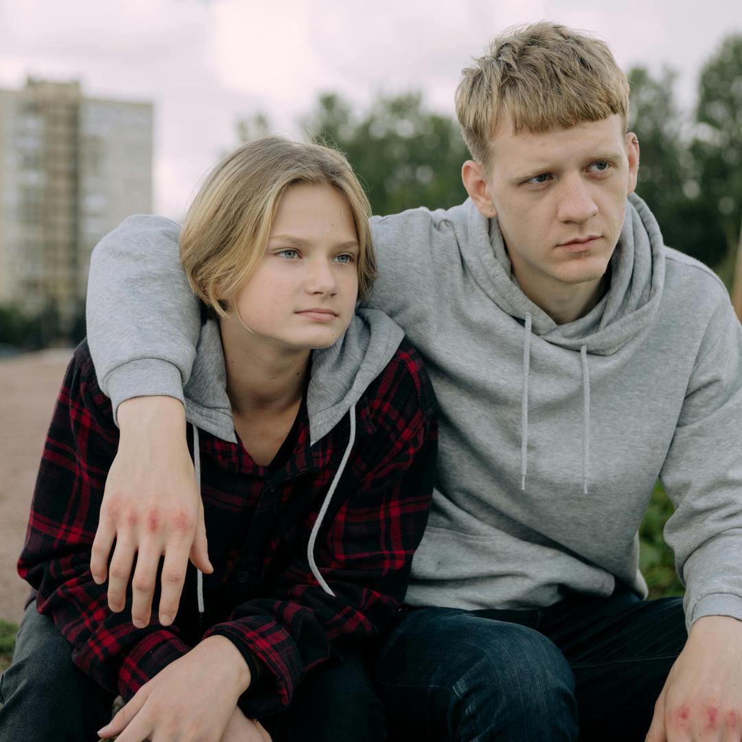 Dealing with Sibling Rivalry: Conflict Resolution for Brothers and Sisters