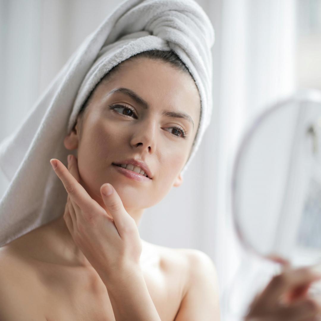 How to Create a Skincare Routine for Oily Skin Without Overdrying