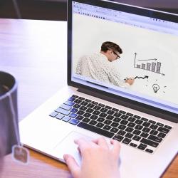 How to Stay Organized While Taking Multiple Online Courses